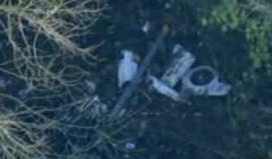 Αεροπλάνο συγκρούστηκε με ελικόπτερο στη Βρετανία - Φόβοι για τέσσερις νεκρούς - Φωτογραφία 2