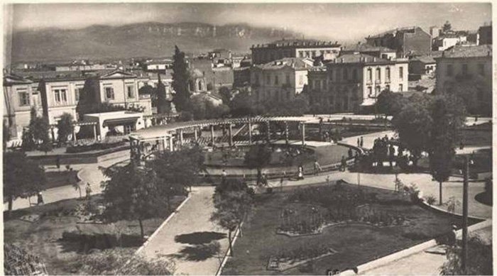 Πλατεία Κουμουνδούρου 1930 - Φωτογραφία 3