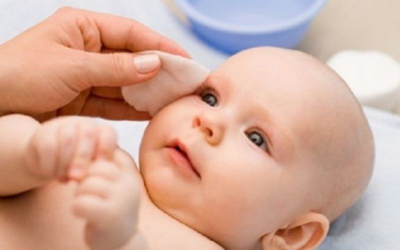 Πώς πρέπει να καθαρίζετε σωστά τα αυτιά του παιδιού - Φωτογραφία 1