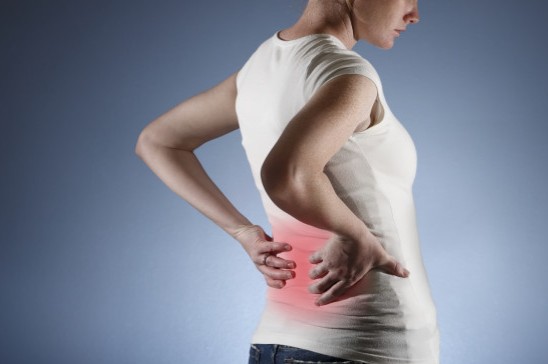 Πόνος στην μέση: Τα πρώιμα συμπτώματα – Στάση σώματος και τι πρέπει να αλλάξετε - Φωτογραφία 1