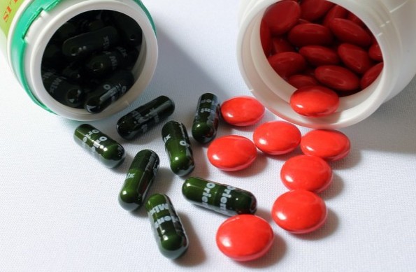 Φάρμακα και διατροφή: Ποιοι συνδυασμοί απαγορεύονται για λόγους υγείας - Φωτογραφία 1