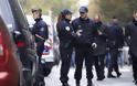 Παρίσι: Αστυνομικός πυροβόλησε τη γυναίκα του στο πρόσωπο και σκότωσε τρεις