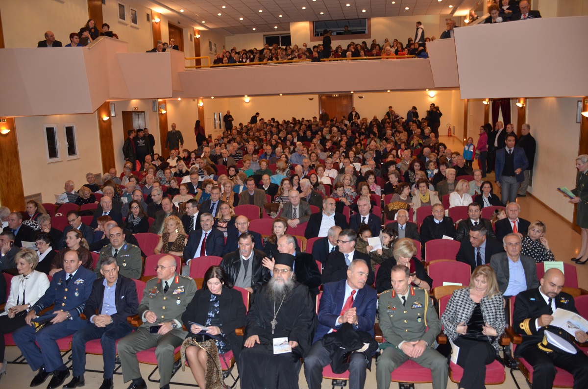 Ο Στρατάρχης Δημόκριτος Ζερβάκης σε εκδήλωση για την ημέρα των ΕΔ - Φωτογραφία 10