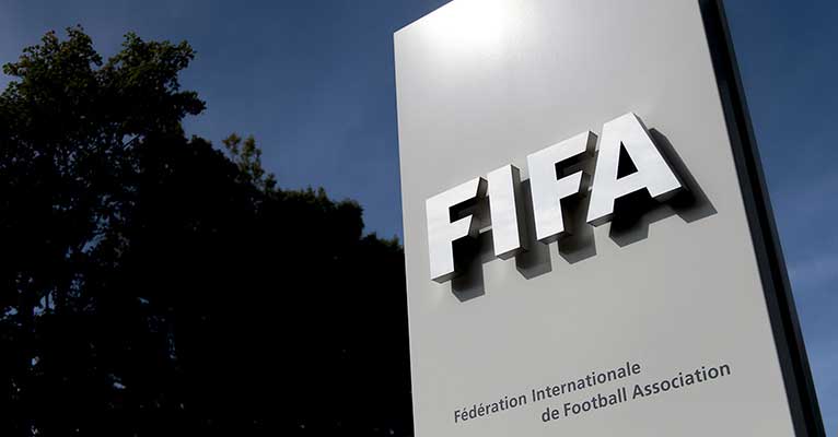Σκάνδαλο FIFA: Πρόεδροι πληρώνονταν εκτός βιβλίων, το excel που τους καίει και ένας θάνατος ιδιοκτήτη τηλεοπτικού σταθμού - Φωτογραφία 1