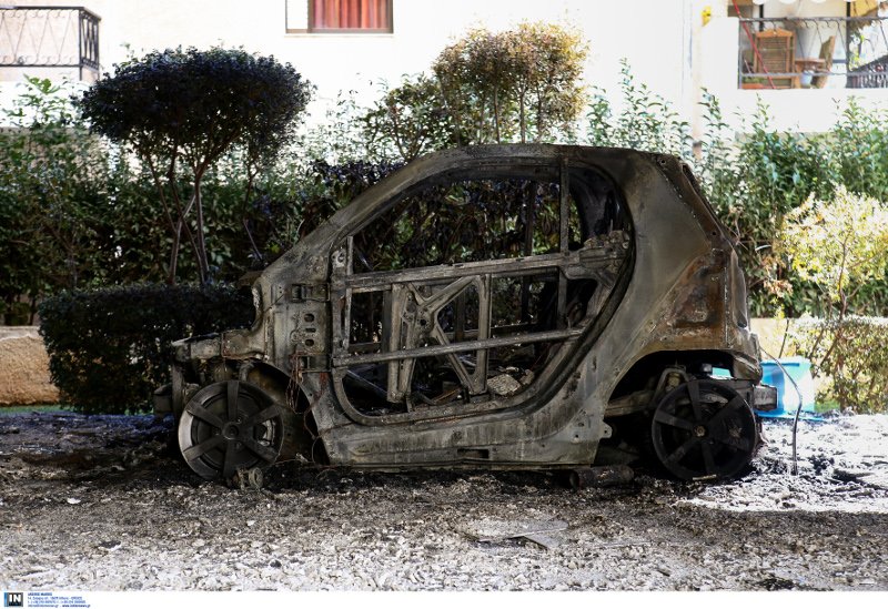 Παρανάλωμα το αυτοκίνητο της Ελένης Χατζίδου από αγνώστους στην Γλυφάδα! - Φωτογραφία 3