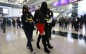19χρονο μοντέλο από την Ελλάδα συνελήφθη με κοκαΐνη 300.000 δολαρίων στο αεροδρόμιο του Χονγκ Κονγκ - Φωτογραφία 3