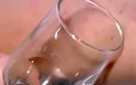 Μηνιγγίτιδα: Το τεστ με το ποτήρι