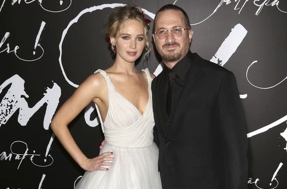 H Jennifer Lawrence και ο Darren Aronofsky χώρισαν και δεν υπάρχει αγάπη πια - Φωτογραφία 1