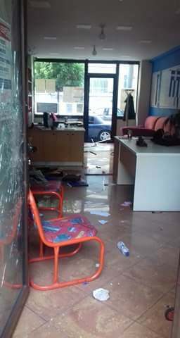 Λάρισα: Έσπασαν ξανά τα γραφεία της Ελλήνων Συνέλευσις - Φωτογραφία 4