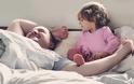Πόσο καλό ή κακό κάνει στο παιδί να κοιμάται μαζί με τους γονείς του; - Φωτογραφία 2