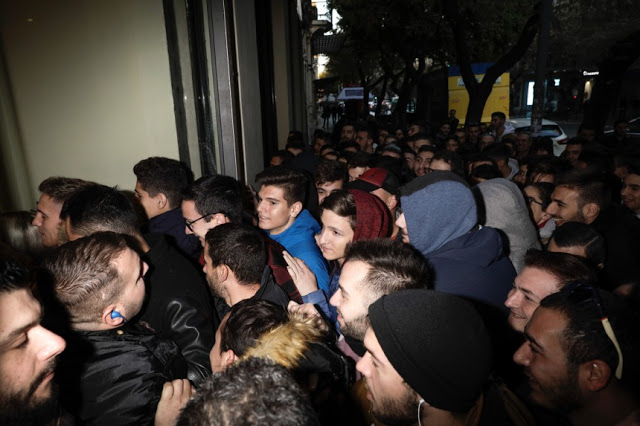 Black Friday: Χαμός σε Αθήνα και Θεσσαλονίκη -  Αύξηση πωλήσεων σε μεγάλες αλυσίδες καταστημάτων!  (ΦΩΤΟ & ΒΙΝΤΕΟ) - Φωτογραφία 2