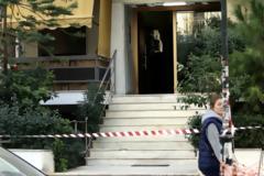 Τραγωδία σε διαμέρισμα: Αυτοπυρπολήθηκε 40χρονος υπαξιωματικός της Πολεμικής Αεροπορίας - Νεκρά από αναθυμιάσεις τα δύο ανήλικα παιδιά του (ΦΩΤΟ & ΒΙΝΤΕΟ)