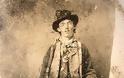 Βρέθηκε σπάνια φωτογραφία του Billy The Kid όπου ποζάρει με τον «μελλοντικό» δολοφόνο του - Φωτογραφία 3