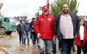 Ο Βαγγέλης Μαρινάκης επισκέφτηκε τους πλημμυροπαθείς στη Μάνδρα [video]