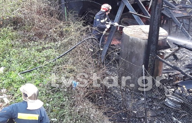 Κίνδυνος από φωτιά σε αποθήκη με φιάλες προπανίου κοντά σε σπίτια [photos] - Φωτογραφία 2