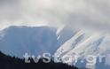 Χιόνισε πάλι στο Βελούχι - Κατάλευκη η ψηλή κορυφή [photos]