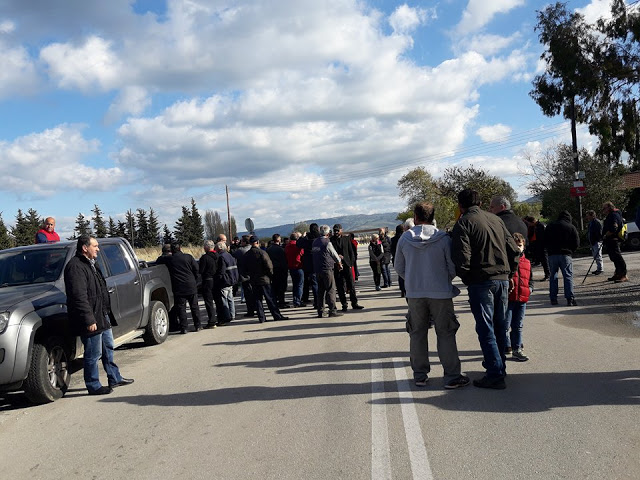 ΘΥΡΡΕΙΟ: Διαμαρτυρία κατοίκων για να αποτραπεί η εγκατάσταση μονάδας με βιορευστά (ΦΩΤΟ: Στέλλα Λιάπη) - Φωτογραφία 111