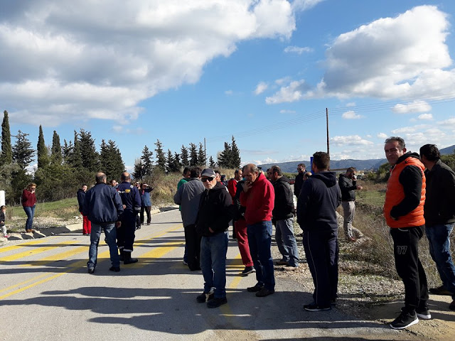 ΘΥΡΡΕΙΟ: Διαμαρτυρία κατοίκων για να αποτραπεί η εγκατάσταση μονάδας με βιορευστά (ΦΩΤΟ: Στέλλα Λιάπη) - Φωτογραφία 113