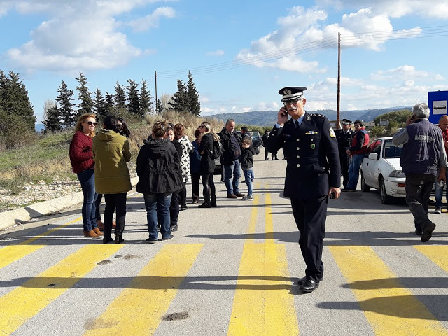 ΘΥΡΡΕΙΟ: Διαμαρτυρία κατοίκων για να αποτραπεί η εγκατάσταση μονάδας με βιορευστά (ΦΩΤΟ: Στέλλα Λιάπη) - Φωτογραφία 85