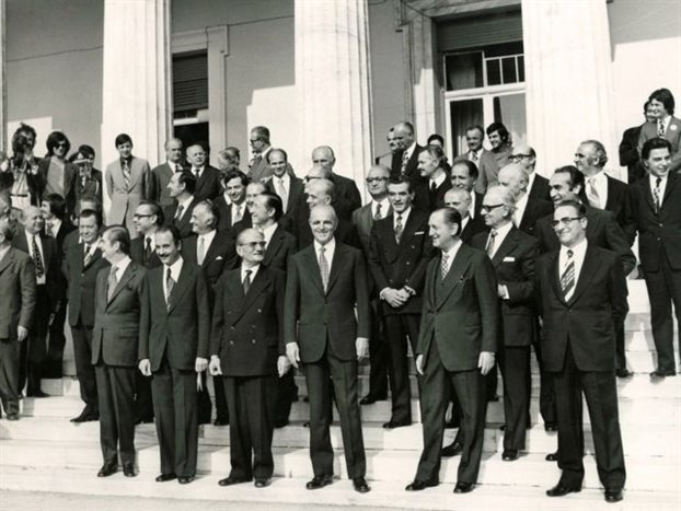 Καραμανλής - Αρχεία '74: «Αν είχομεν κατορθώσει να αναθεωρήσωμεν το Σύνταγμα, η Δημοκρατία δεν θα έπιπτεν» - Φωτογραφία 1