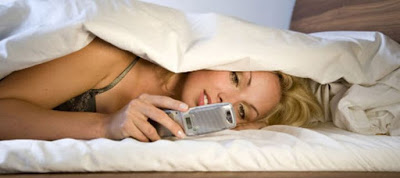 Για ποιους λόγους πρέπει να έχουμε τα κινητά μακριά από το κρεβάτι; - Φωτογραφία 1