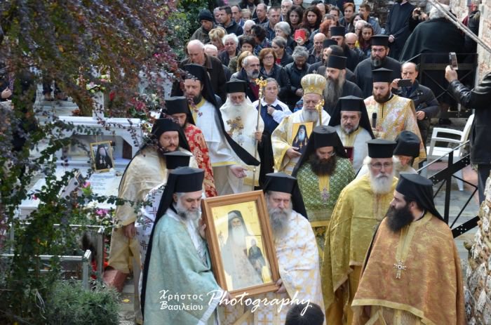 Πανηγυρική Θεία Λειτουργία στη Ι. Μ. Οσίου Δαυίδ για την αγιοκατάταξή του Γέροντος Ιακώβου Τσαλίκη (φωτογραφίες) - Φωτογραφία 16