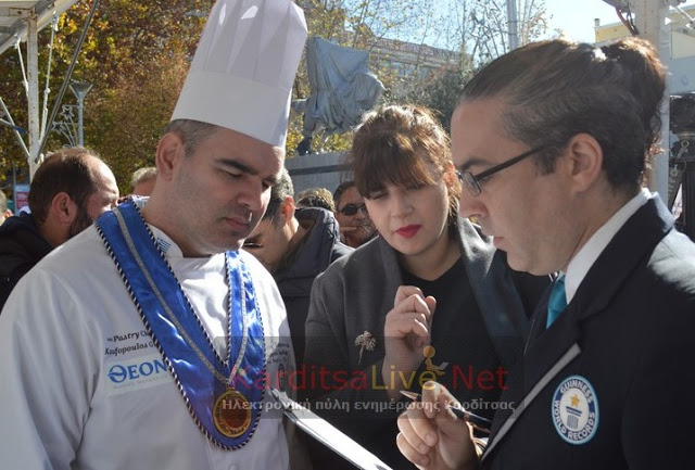 Στα ρεκόρ Guinnnes η Καρδίτσα με νουγκατίνα σοκολάτα 100 μέτρων και 21 εκατοστών - Φωτογραφία 4