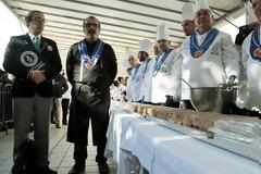 Στο βιβλίο Γκίνες η Καρδίτσα για τη μεγαλύτερη νουγκατίνα στον κόσμο! 2.000 κιλά