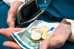 Ανατροπή σοκ με αναδρομικά συντάξεων: Πόσα έπρεπε να πάρετε, πόσα πήρατε. Κοροϊδία
