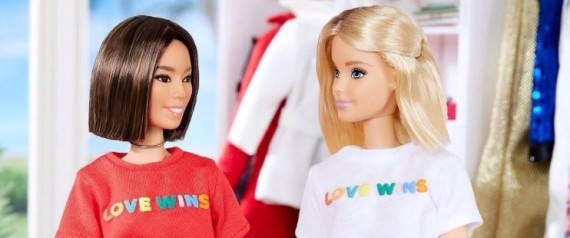 Η νέα Barbie στηρίζει τα δικαιώματα της ΛΟΑΤΚΙ κοινότητας και δηλώνει πως Η Αγάπη Νικά... Καλό Εεε..; - Φωτογραφία 1