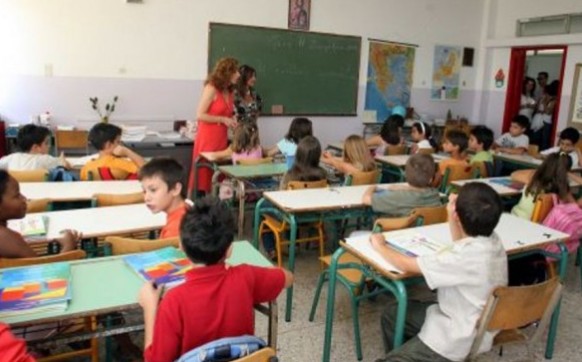 Τέρας η καθηγήτρια στη Θεσσαλονίκη: Τι απίστευτο είπε σε 14χρονη από «Χαμόγελο του Παιδιού» και την έκανε να ξεσπάσει σε κλάματα - Φωτογραφία 1