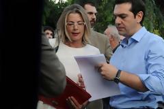 Ζωή Χαλιδιά: Η γυναίκα που βρίσκεται πίσω από τα spot του Αλέξη Τσίπρα