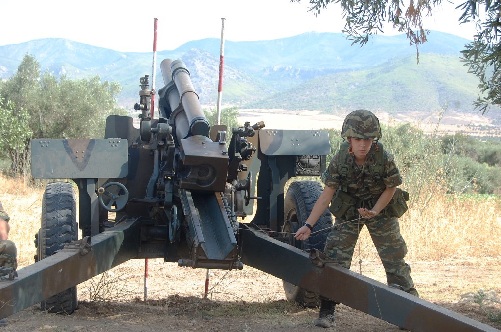 Μόνο επιμνημόσυνη δέηση στον εορτασμό της Αγίας Βαρβάρας στη Σχολή Πυροβολικού (ΦΩΤΟ) - Φωτογραφία 2