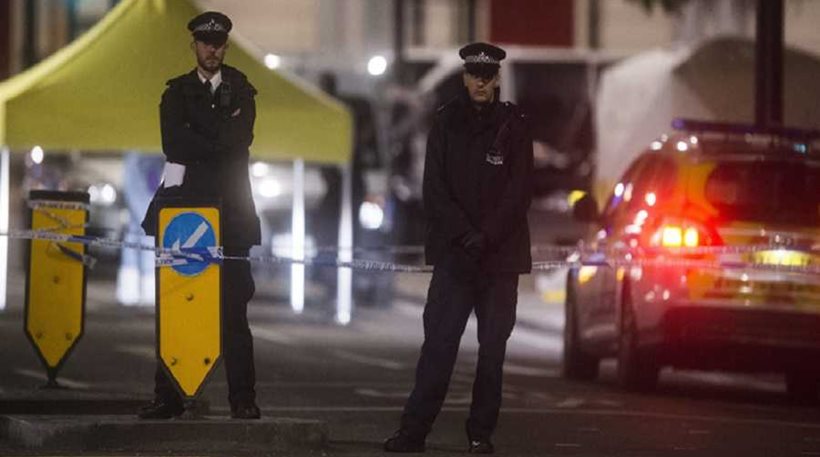 Λονδίνο: Αυτοκίνητο έπεσε πάνω σε πεζούς, πέντε τραυματίες - Φωτογραφία 1