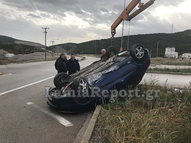 Λαμία: Βγήκε αγρατζούνιστος - Δείτε πως έγινε το αυτοκίνητο - Φωτογραφία 8