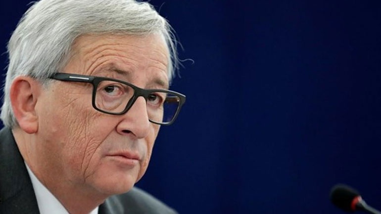 Spiegel: Ο Γιούνκερ θέλει να χαλαρώσει τα κριτήρια της Ευρωζώνης για το χρέος - Φωτογραφία 1