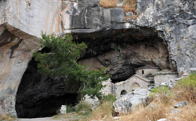 Ανεξήγητα Φαινόμενα σε σπήλαια της Ελλάδας - Τα σφράγισαν και απαγόρευσαν αυστηρά να πλησιάσει οποιοσδήποτε! [Εικόνες] - Φωτογραφία 2