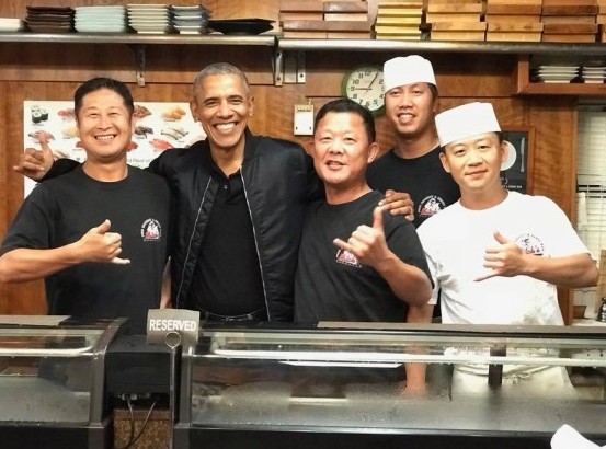 Από πλανητάρχης, γίνεται σούσι σεφ ο Μπαράκ Ομπάμα; - Φωτογραφία 1