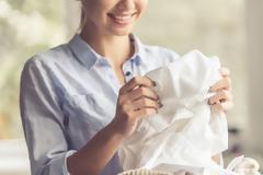 Mε αυτά τα tips θα αντιμετωπίσεις τον στατικό ηλεκτρισμό στα ρούχα σου