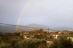 Το εντυπωσιακό ουράνιο τόξο στο Αγράμπελο (ΦΩΤΟ)