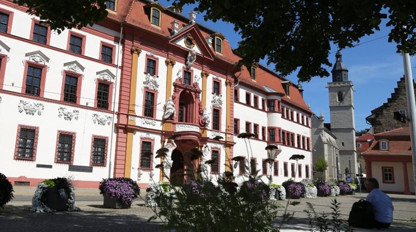 Γερμανία: Πακέτο με χειροβομβίδα βρισκόταν από την Παρασκευή σε κυβερνητικό κτίριο - Φωτογραφία 1