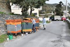 Ζωγράφισαν τους κάδους και… άλλαξαν το χωριό τους! [photos]