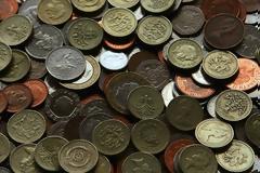 Ινδία: Γιατροί αφαίρεσαν εκατοντάδες κέρματα και καρφιά από το στομάχι ενός άνδρα