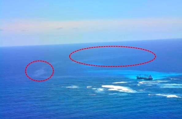 Πετρελαιοκηλίδες κατεγράφησαν γύρω από το προσαραγμένο ελληνικό πλοίο Kea Trader - Φωτογραφία 3