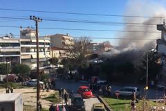 Στις φλόγες παραδόθηκε σπίτι στα Τρίκαλα [photos]