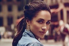 Χωρίς τις φακίδες της, η Meghan Markle στο εξώφυλλο του ELLE