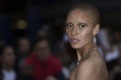 H Adwoa Aboah είναι η γυναίκα που πρέπει να γνωρίσεις σήμερα