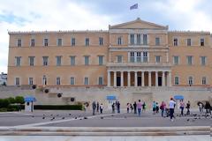 Βουλευτές της ΝΔ κατέθεσαν ερώτηση για τον αποκλεισμό αστυνομικών από το 401