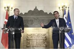 Τσίπρας-Ερντογάν: «Θερμό» κλίμα και έντονη αντιπαράθεση on camera - Ο πρώτος Τούρκος πρόεδρος εδώ και 65 χρόνια που ήρθε στην Ελλάδα (ΦΩΤΟ & ΒΙΝΤΕΟ)
