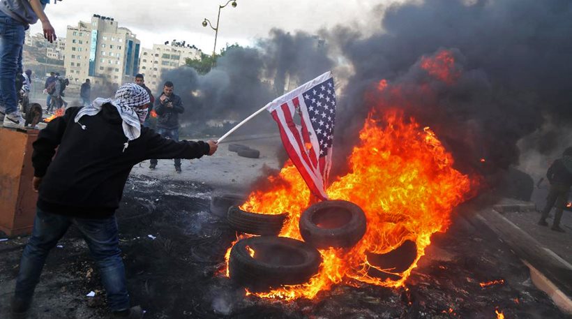 «Καζάνι που βράζει» η Μέση Ανατολή για την Ιερουσαλήμ: Διαδηλώσεις, επεισόδια και ιντιφάντα - Φωτογραφία 1
